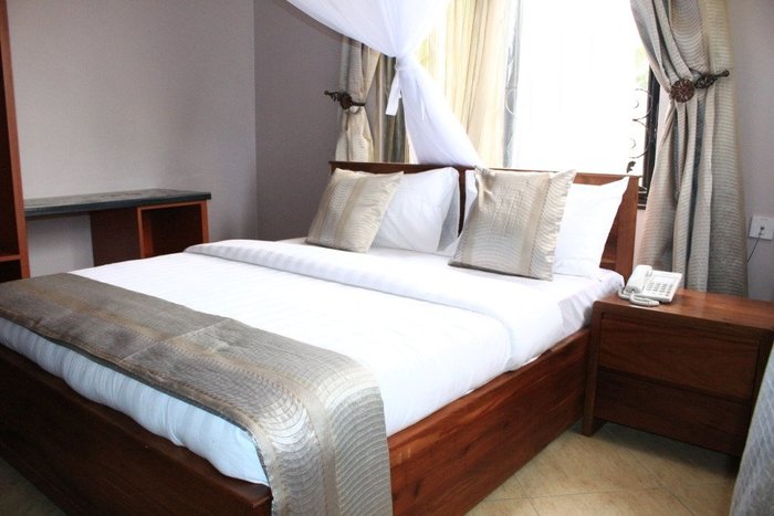 Lindrin Lodge Rooms: Pictures & Reviews - Tripadvisor