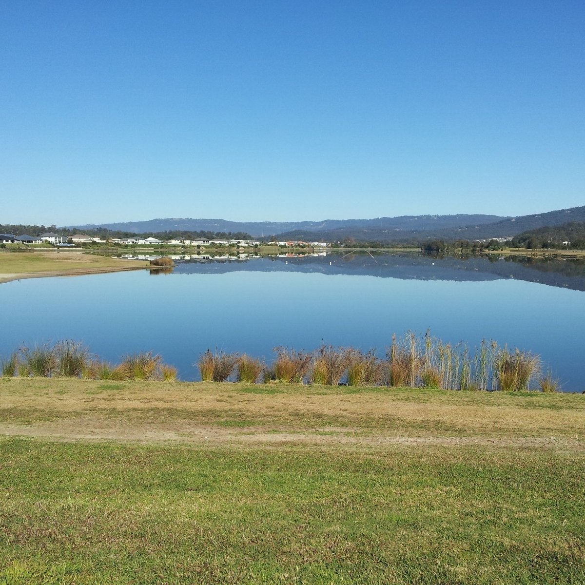 Coomera River Paddle: Paradise Point, Queensland, Australia - Map, Guide