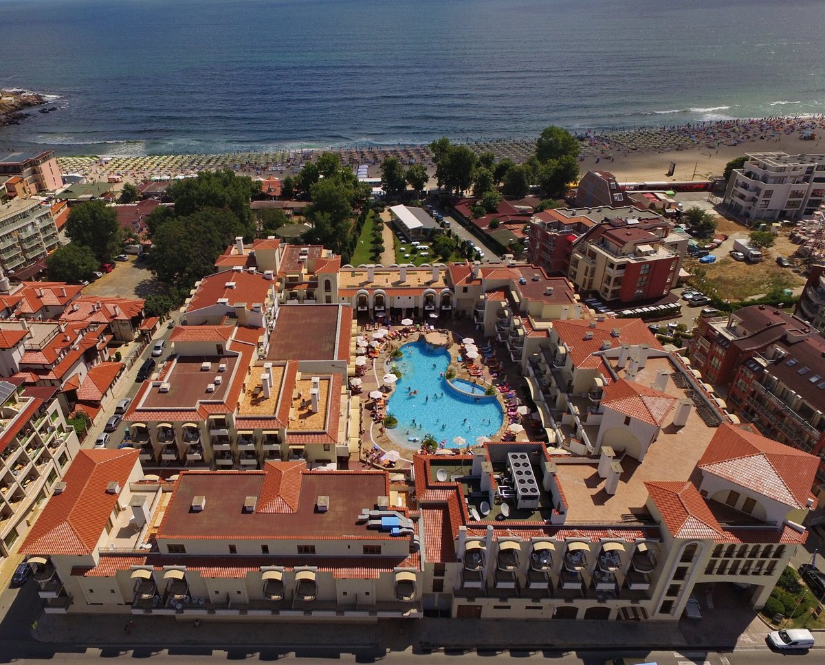 Martinez Aparthotel Beach: Pictures & Reviews - Tripadvisor