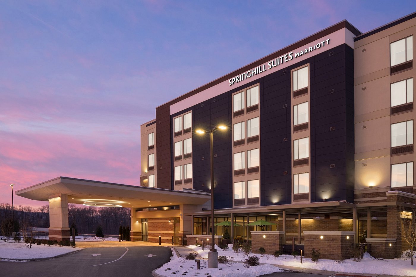 SPRINGHILL SUITES ALLENTOWN BETHLEHEM / CENTER VALLEY $122 ($̶1̶4̶4̶