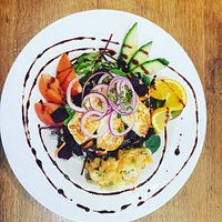 Halloumi Salad