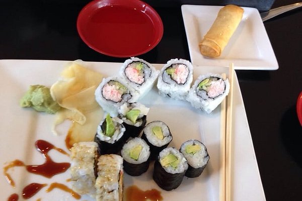 https://dynamic-media-cdn.tripadvisor.com/media/photo-o/12/73/56/fa/sushi.jpg?w=600&h=400&s=1