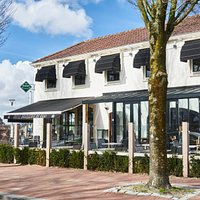 Entree van Hotel-Brasserie de Kaai