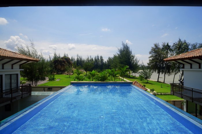 Pantai Indah Lagoi Bintan Pool: Pictures & Reviews - Tripadvisor