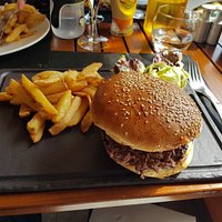 Burger Chèvre : enormement délicieux !! Et très bon rapport qualité/ prix