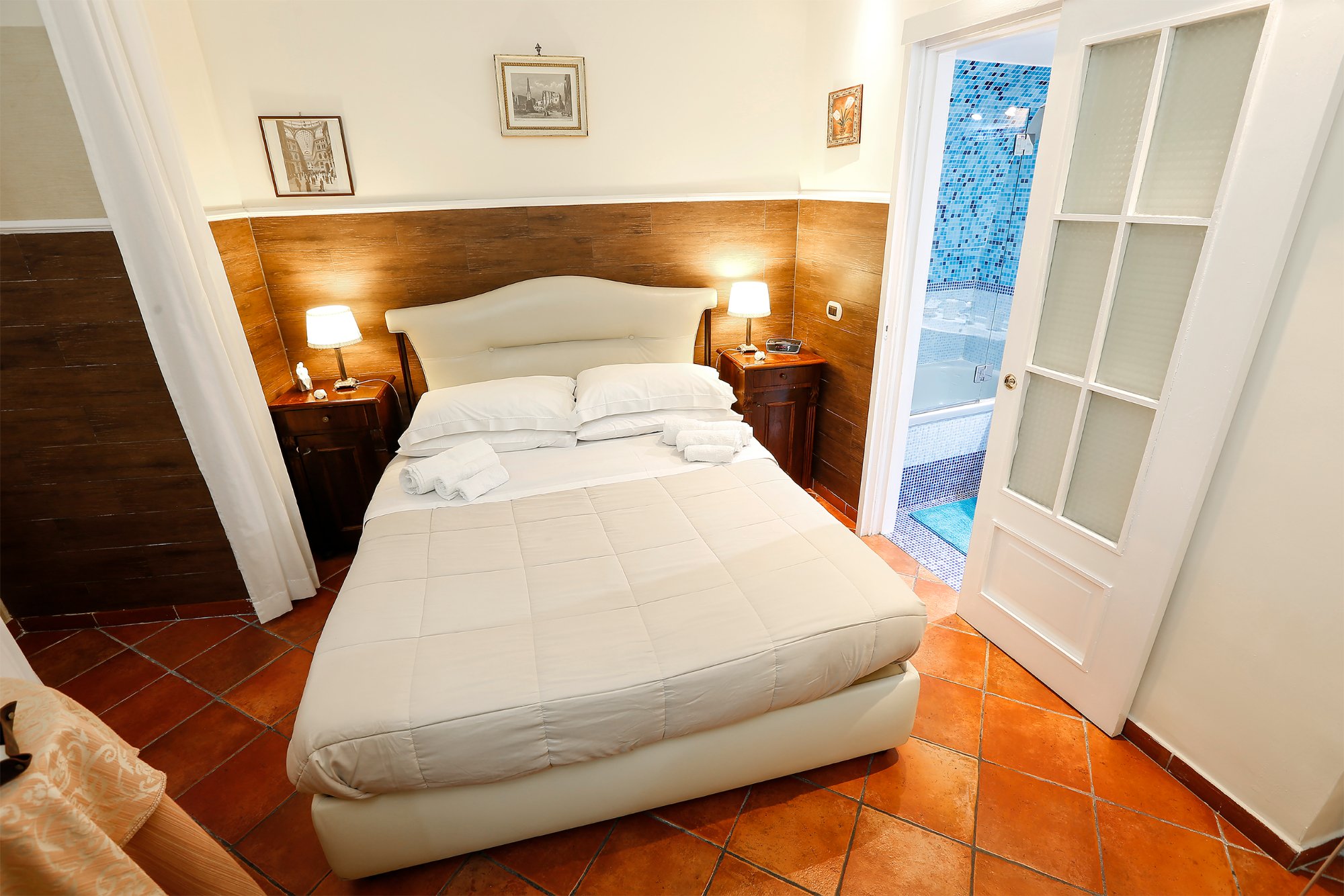 B&B HOME MARTY - Prices & Specialty B&B Reviews (Naples, Italy)