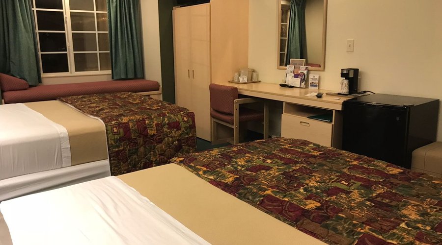 Two Queen bed with Refrigerator