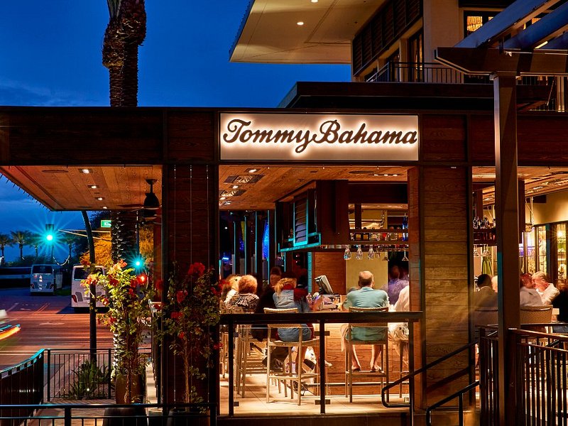 Tommy Bahama, 7014 E Camelback Rd, Scottsdale, AZ, Clothing Retail