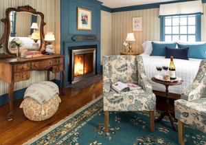 Room & Suite
