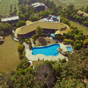 Nestled in the lap of nature, we offer you a perfect destination to reconnect with nature! 