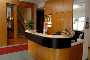 HOTEL CROCENZI - Prices & Reviews (San Marino/Borgo Maggiore)