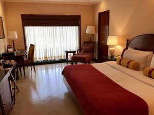 Room & Suite