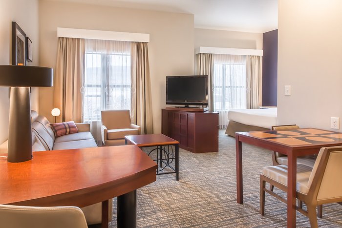 Residence Inn Lexington Keeneland/Airport - hotel rooms