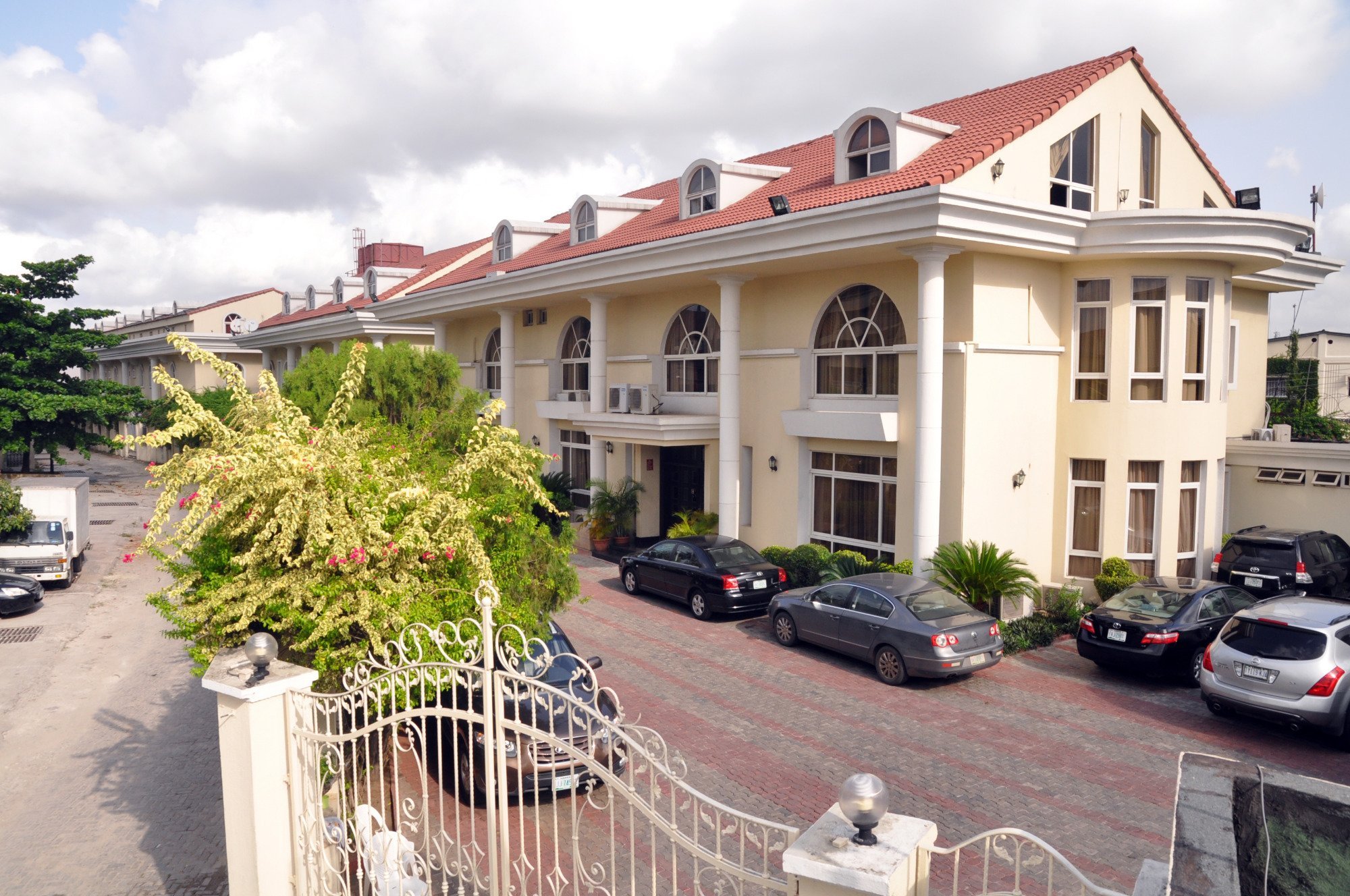 Elion House Hotel image