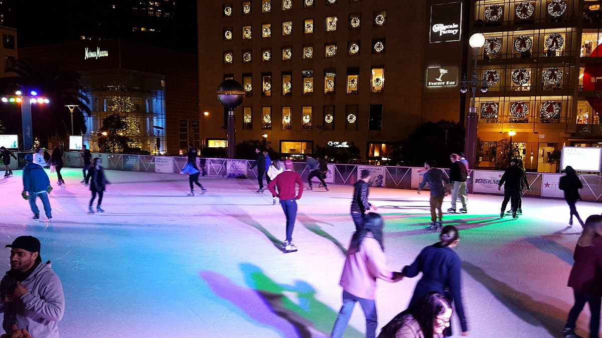 HOLIDAY ICE RINK IN UNION SQUARE: All You Need to Know BEFORE You