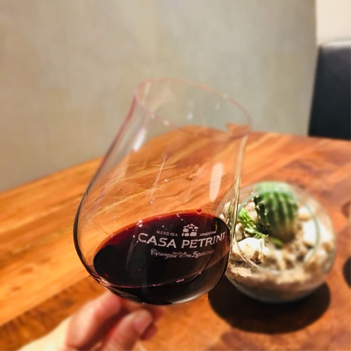 Copas de vino tinto para restaurantes-Hostel Jiel