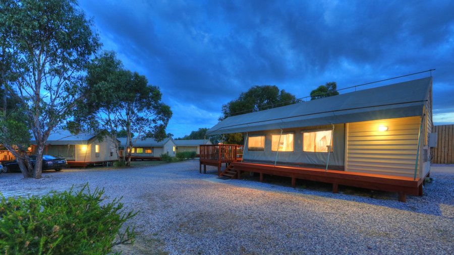 Safari cabin