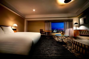 Room & Suite