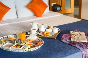 Room & Suite