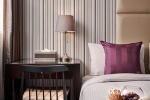 Room & Suite