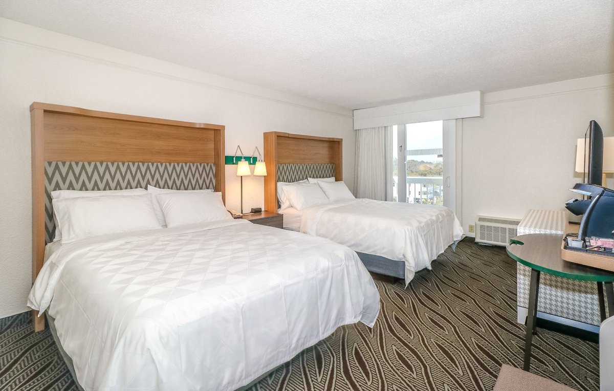 Holiday Inn Resort Oceanfront Surfside Beach An Ihg Hotel Rooms Pictures And Reviews Tripadvisor 6143