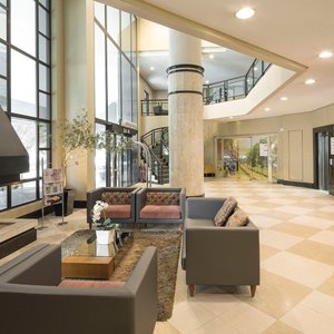 Lobby com lareira