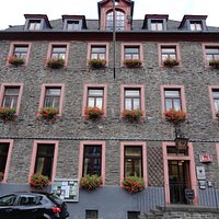 市庁舎の正面の建物に、ツーリスト・インフォメーションはあります