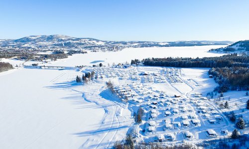 Vinterbilde Mjøsa ferie og fritidssenter
