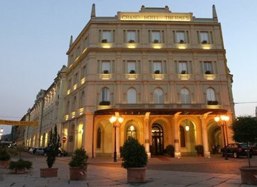 La facciata del Grand Hotel Nuove Terme