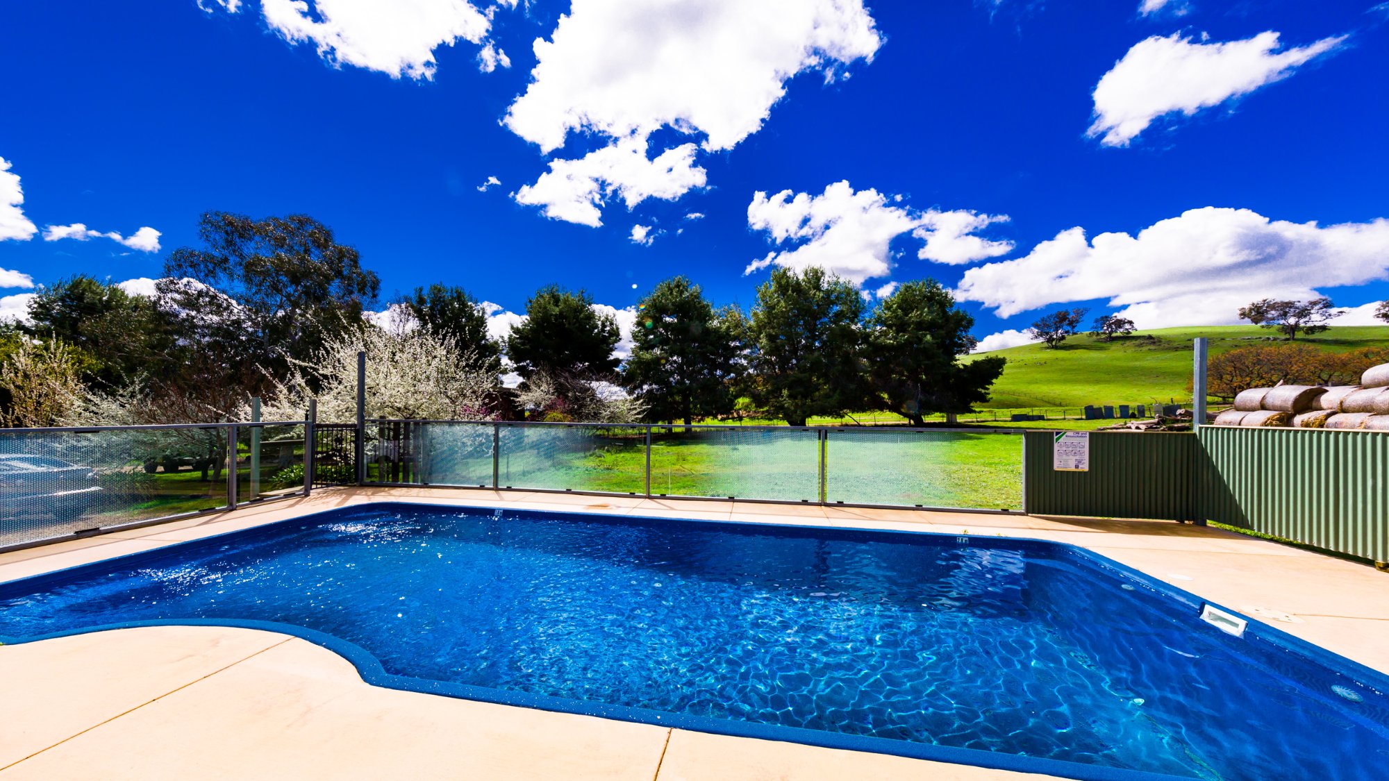 HILLVIEW FARMSTAY (AU$125): 2021 Prices & Reviews (Gundagai) - Photos ...