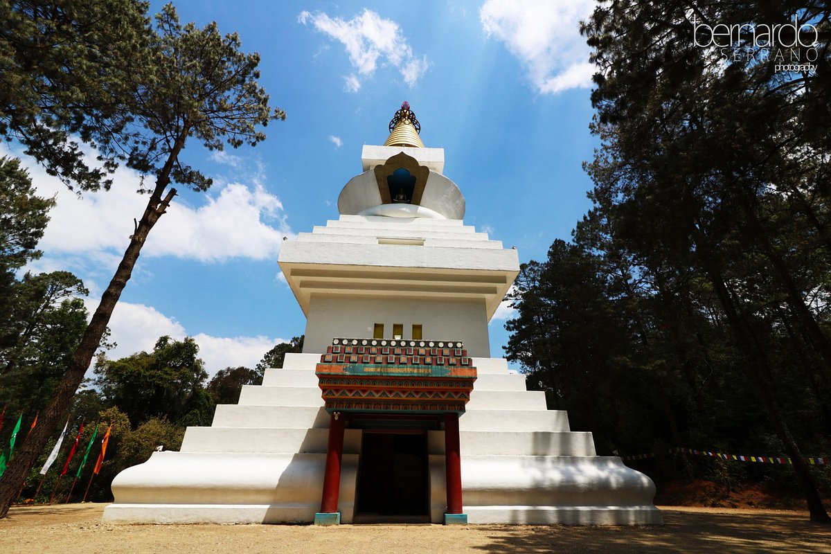 La Gran Stupa Bon para la Paz Mundial (Valle de Bravo) - Tripadvisor