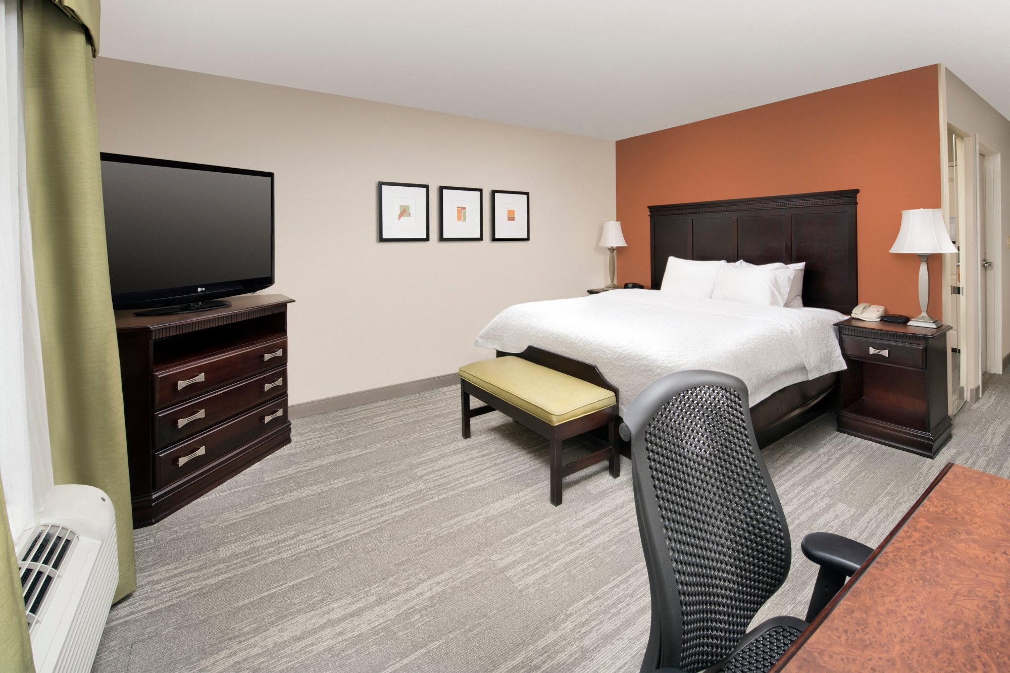 Hotel photo 15 of Hampton Inn Lenoir City.