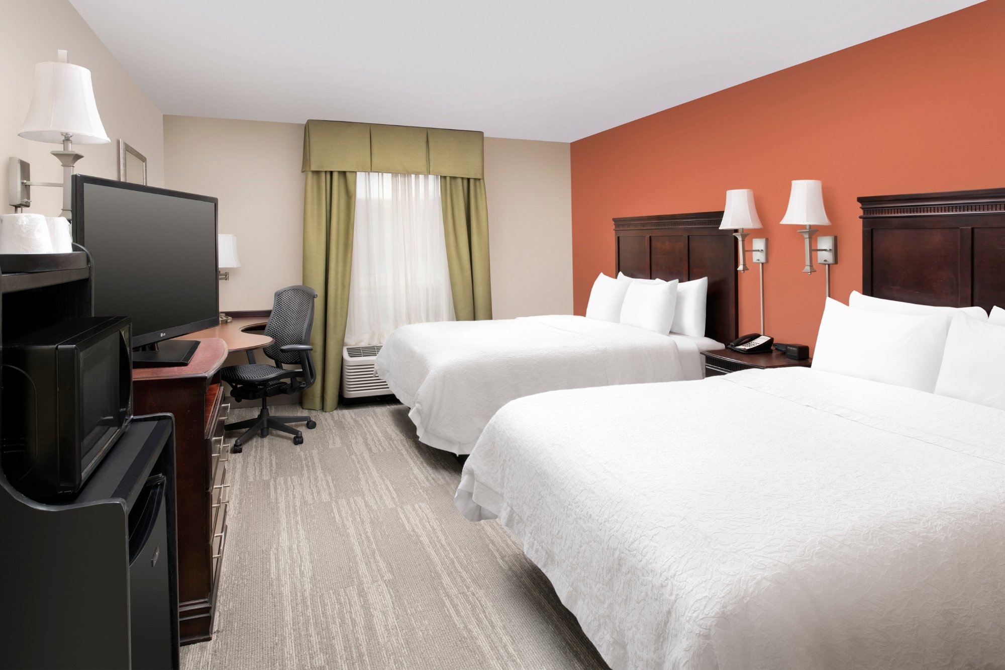 Hotel photo 33 of Hampton Inn Lenoir City.