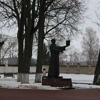 Памятник Симону Будному