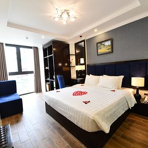 Deluxe double room with city view 
