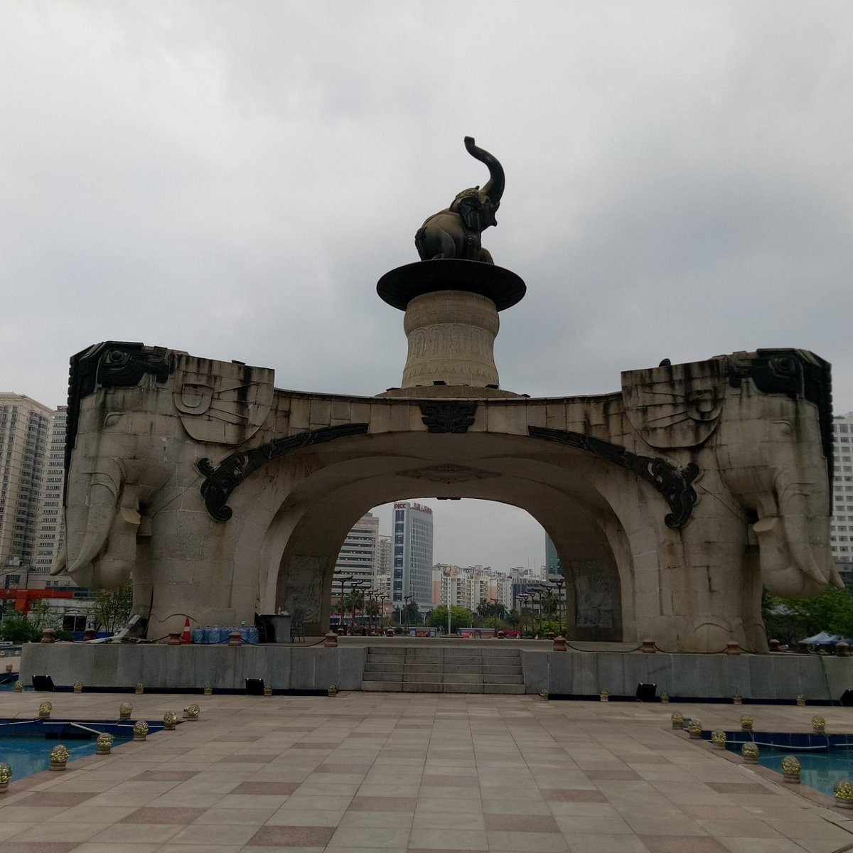 Jinhu Square (Nanning) - All You Need to Know BEFORE You Go