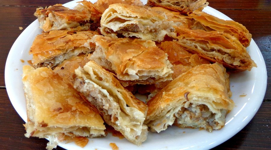 BOUGATES WITH MEAT