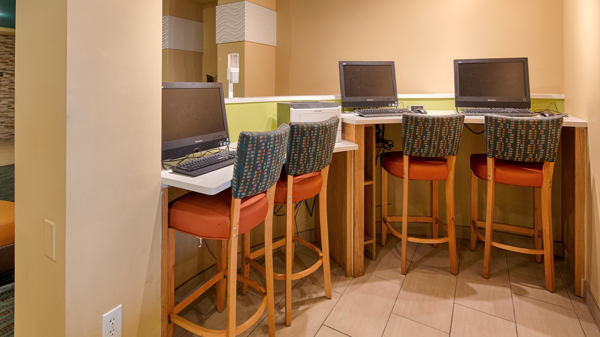 Hotel photo 53 of Best Western Plus Sandcastle Beachfront Hotel.