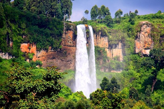 Explore Sipi Falls image