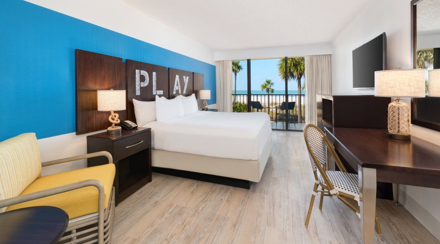 Traditional King Beachfront