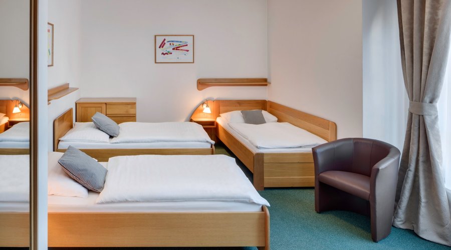 Triple room