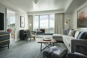Room & Suite