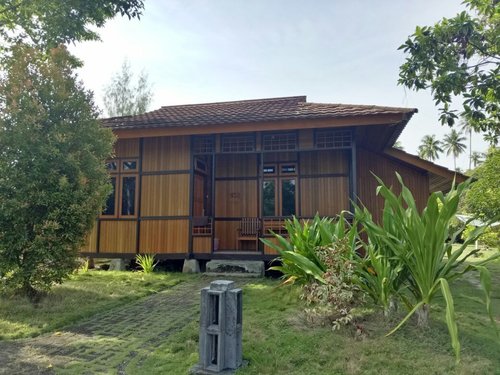 Pavilliun D'aloha Resort Jababeka Morotai image