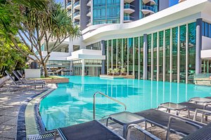 Mantra Legends Surfers Paradise in Surfers Paradise, image may contain: Hotel, Resort, Pool, Swimming Pool