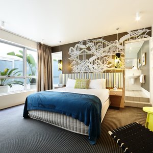 Premier Spa Suite