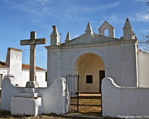 Храм куба мере диване