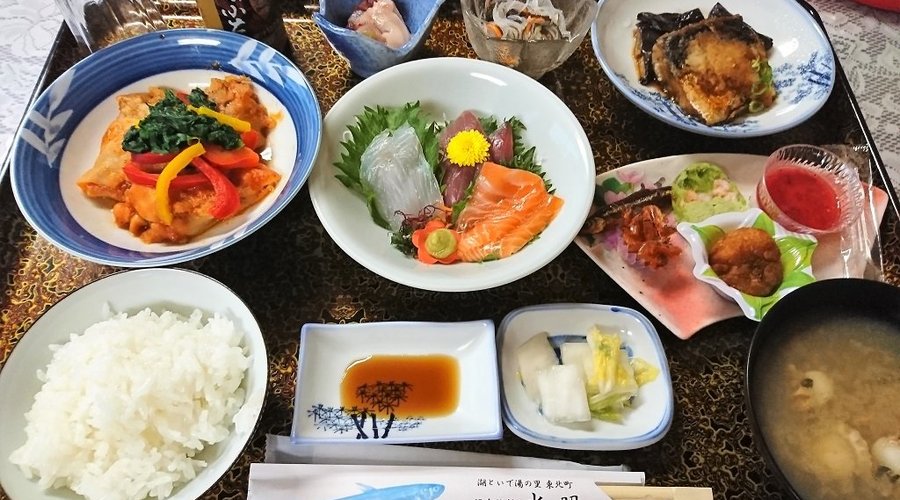 夕食　18：00～時間指定も可能です