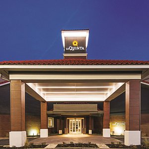 La Quinta Inn &amp; Suites by Wyndham Austin Near the Domain, hotel in Austin