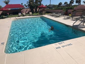 Pool & Beach