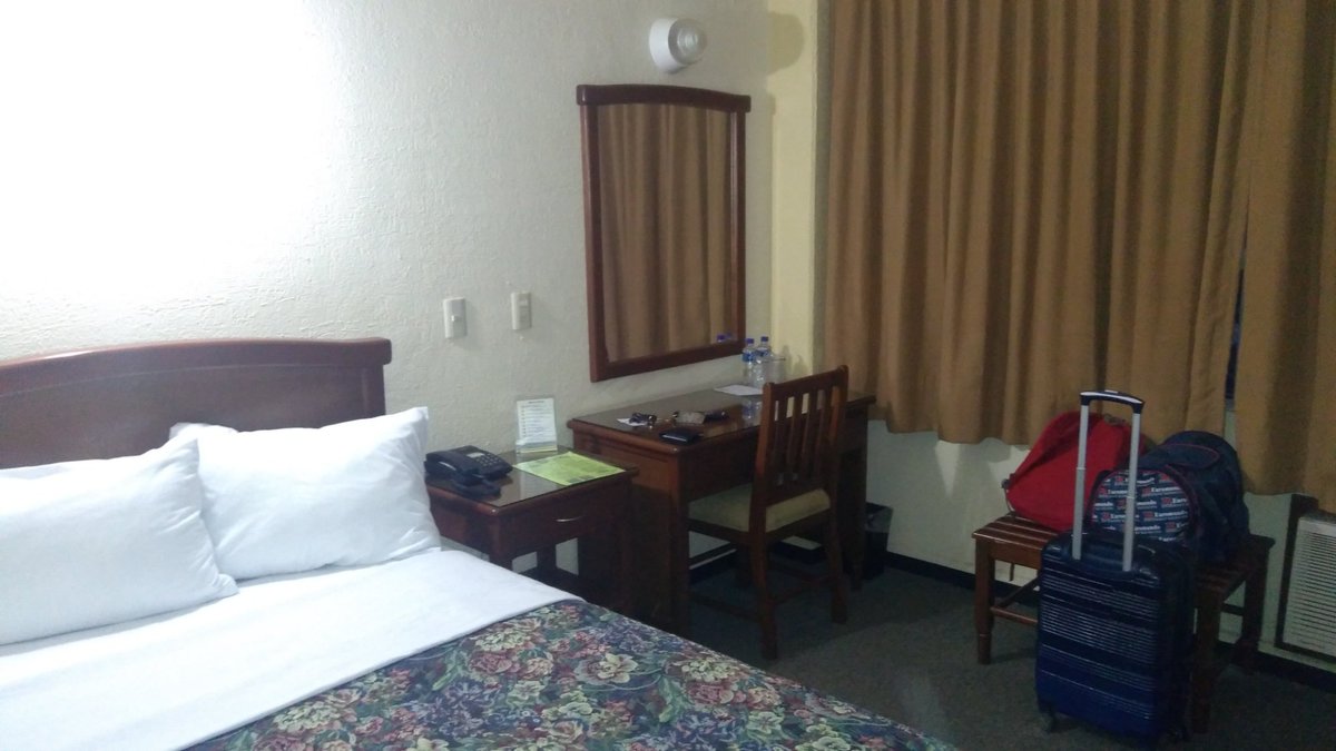 HOTEL FLORIDA DE TUXPAN $30 ($̶3̶7̶) - Prices & Reviews - Mexico